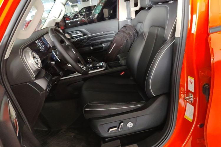 Used Tank 300 2023 Off-Road Edition 2.0T Conqueror Left Front Seat