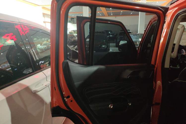 Used Tank 300 2023 Off-Road Edition 2.0T Challenger Left Rear Door Interior