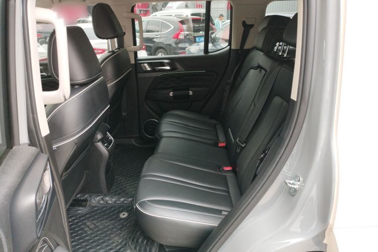 Used Tank 300 2023 City Edition 2.0T—Stylish as Ever Left Rear Seat