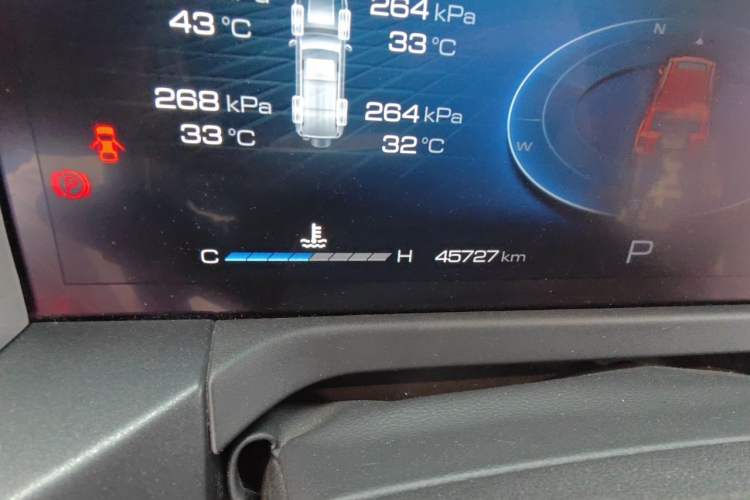 Used Tank 300 2023 City Edition 2.0T—Stylish as Ever Odometer Close Up