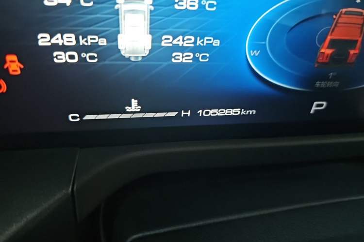 Used Tank 300 2023 Off-Road Edition 2.0T Conqueror Odometer Close Up