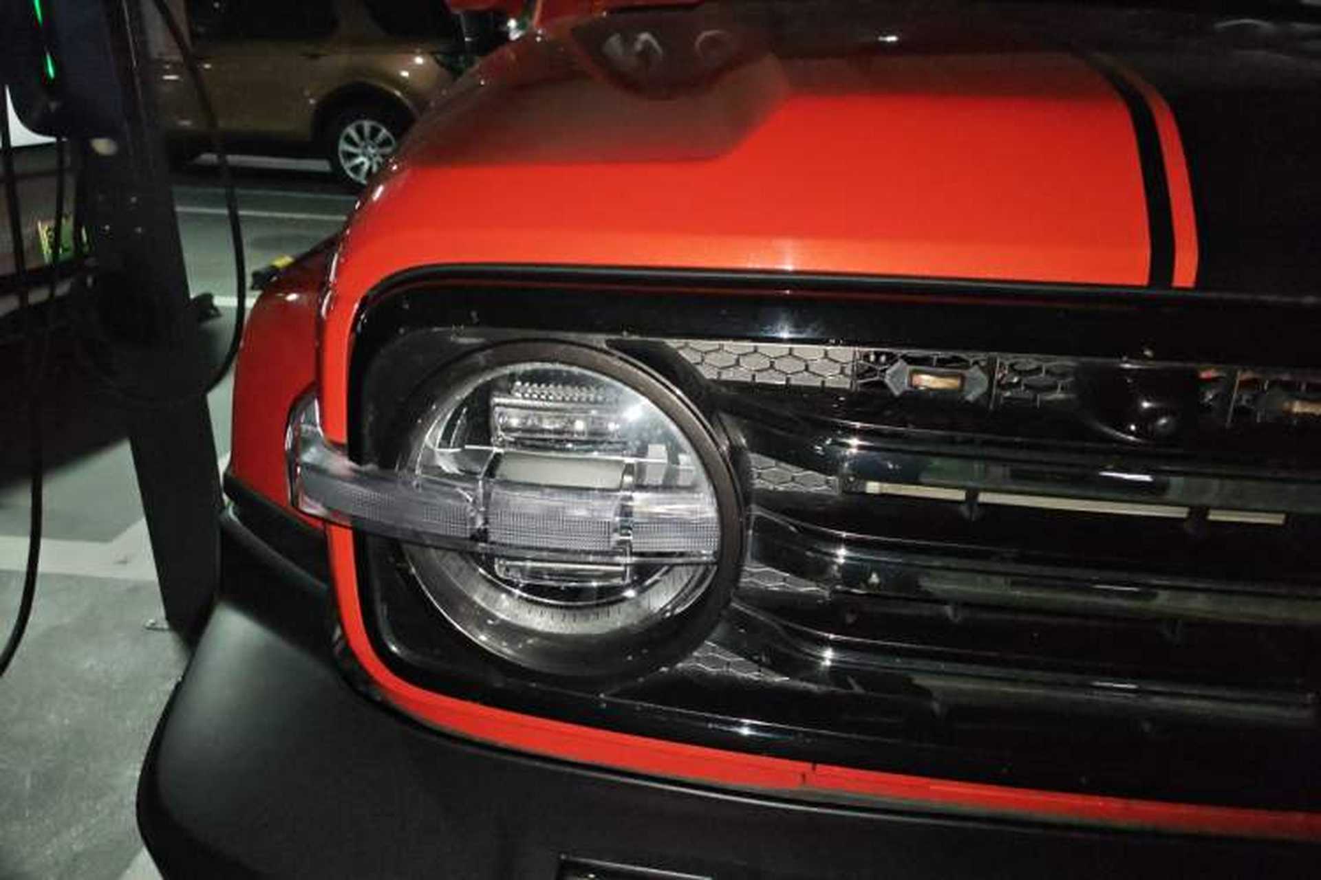 Used Tank 300 2023 City Edition 2.0T—Stylish as Ever Right Front Headlight