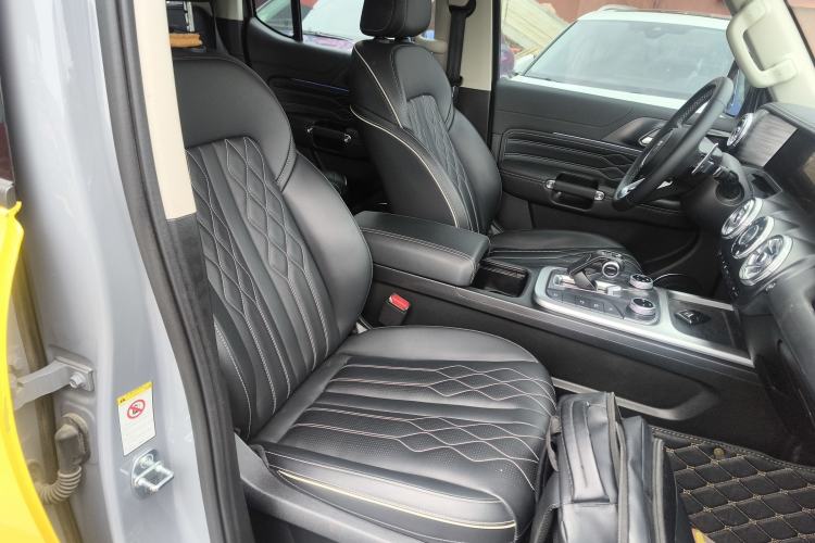 Used Tank 300 2023 Off-Road Edition 2.0T Challenger Right Front Seat