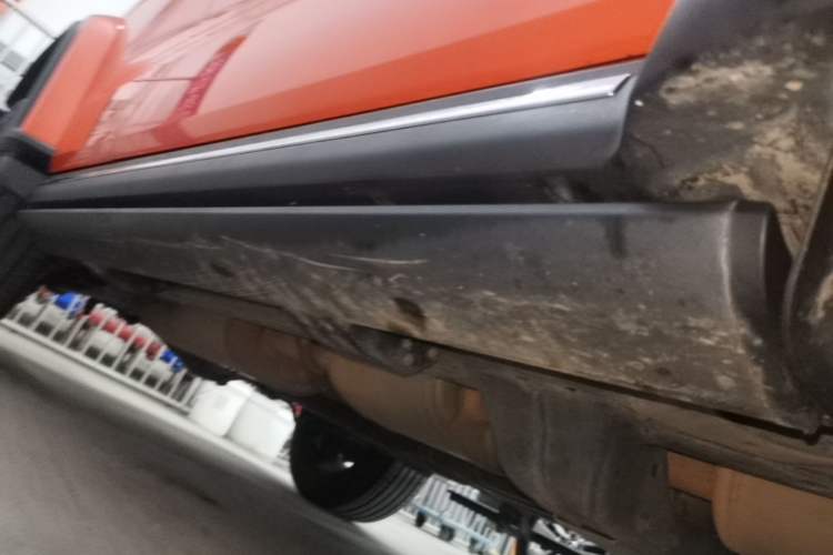 Used Tank 300 2023 City Edition 2.0T—Stylish as Ever Right Side Sill