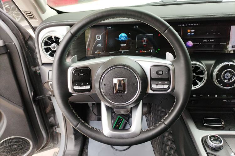 Used Tank 300 2023 City Edition 2.0T—Stylish as Ever Steering Wheel