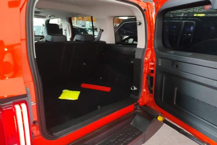 Used Tank 300 2023 Off-Road Edition 2.0T Conqueror Trunk