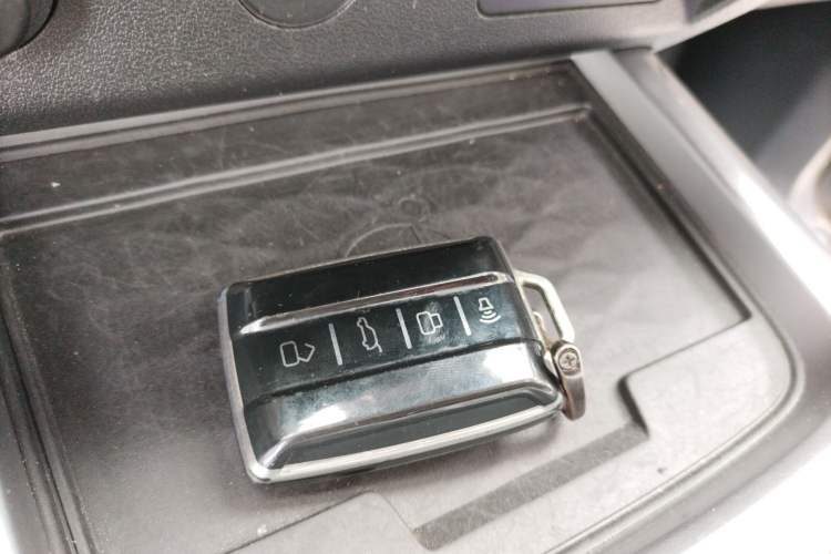 Used Tank 300 2023 City Edition 2.0T—Stylish as Ever Vehicle Key