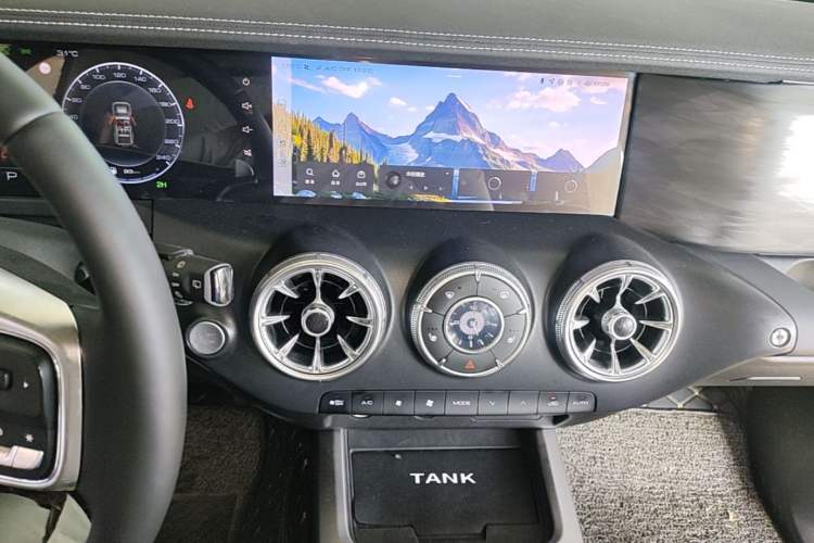 Used Tank 300 2024 2.0T Conqueror Audio And AC Panel