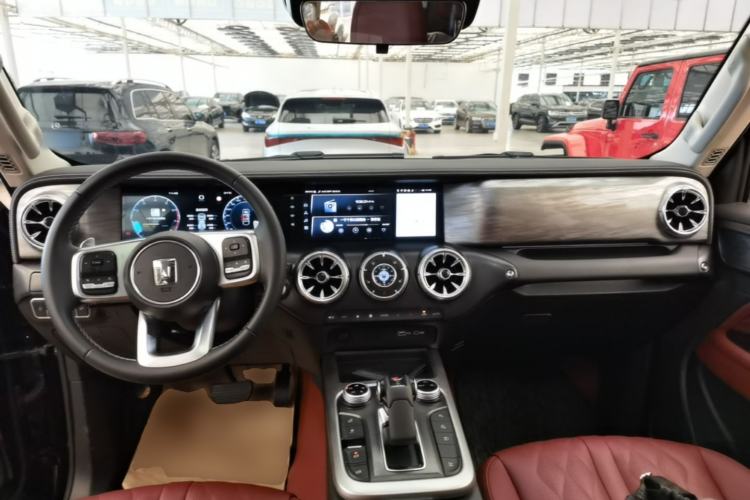 Used Tank 300 2024 2.0T Challenger Center Console