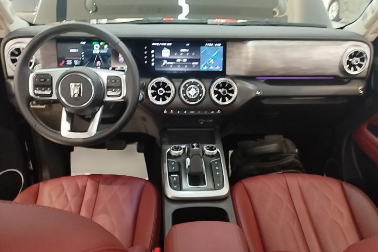 Used Tank 300 2024 2.0T Challenger Center Console