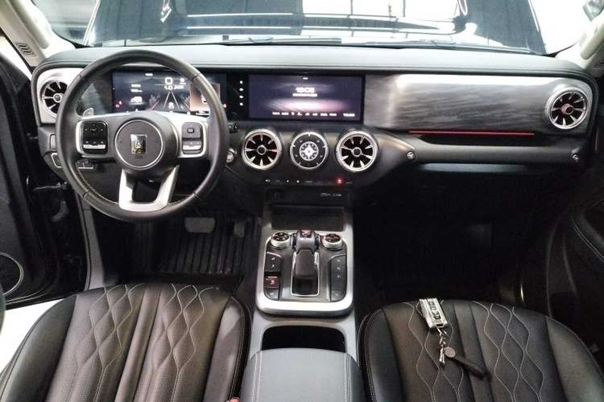 Used Tank 300 2024 2.0T Challenger Center Console