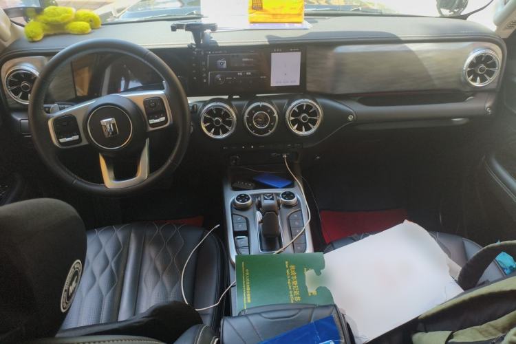 Used Tank 300 2024 2.0T Challenger Center Console