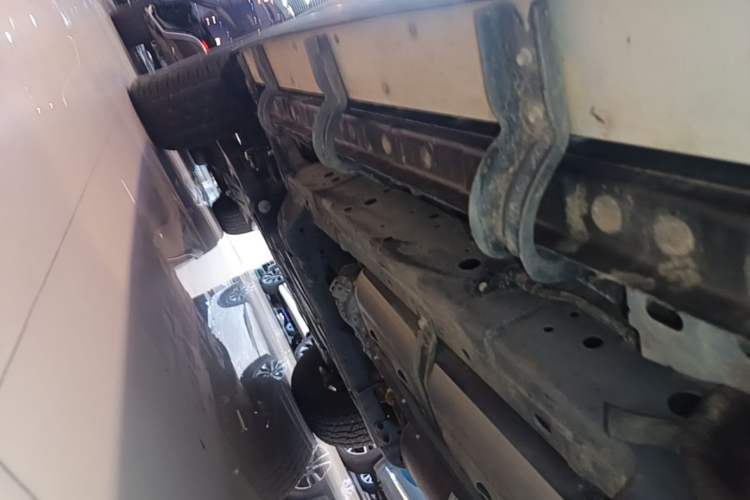 Used Tank 300 2024 2.0T Conqueror Chassis Rear Left