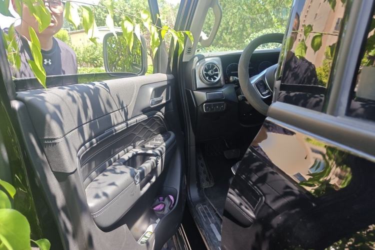 Used Tank 300 2024 2.0T Challenger Driver Seat