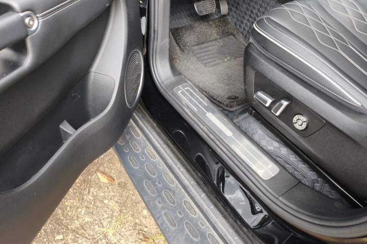 Used Tank 300 2024 2.0T Challenger Driver Seat
