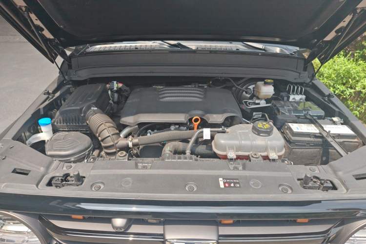 Used Tank 300 2024 2.0T Challenger Engine Bay