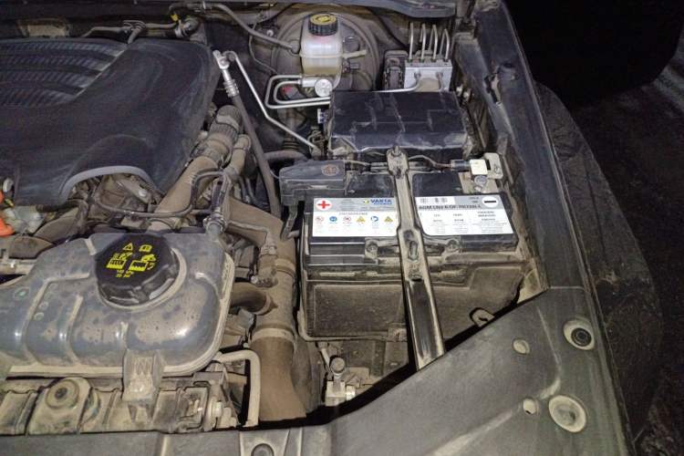 Used Tank 300 2024 2.0T Challenger Engine Bay Left