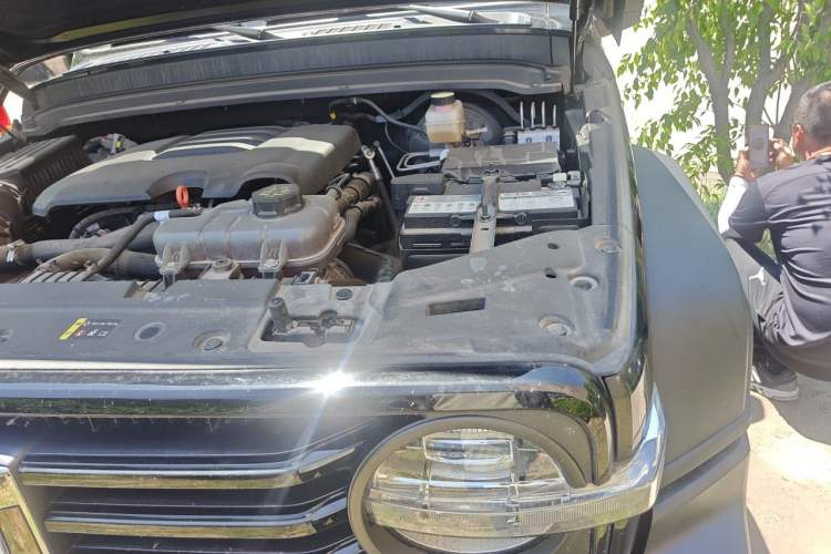 Used Tank 300 2024 2.0T Challenger Engine Bay Left
