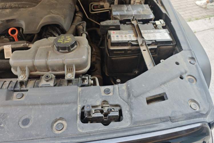 Used Tank 300 2024 2.0T Conqueror Engine Bay Left