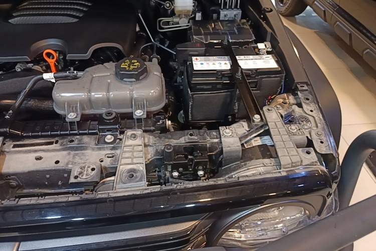 Used Tank 300 2024 2.0T Conqueror Engine Bay Left