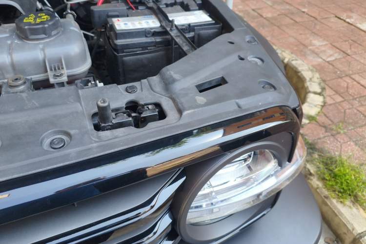 Used Tank 300 2024 2.0T Challenger Engine Bay Left