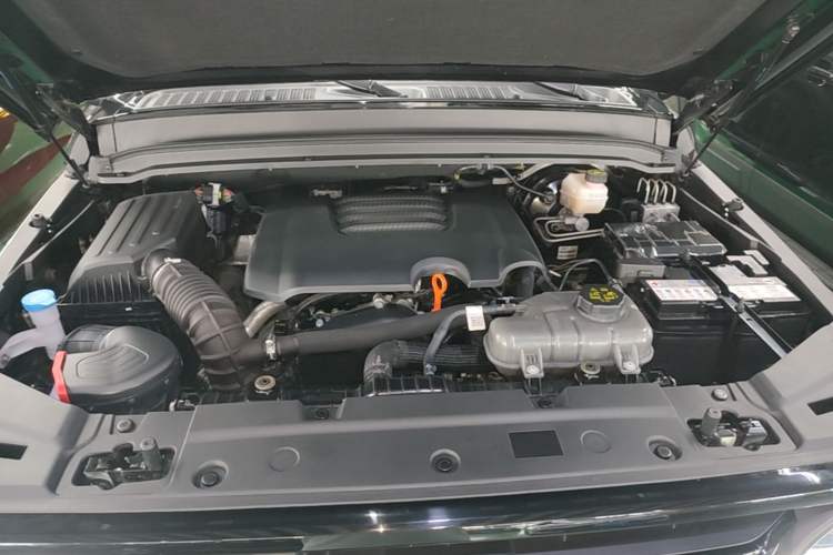 Used Tank 300 2024 2.0T Conqueror Engine Bay