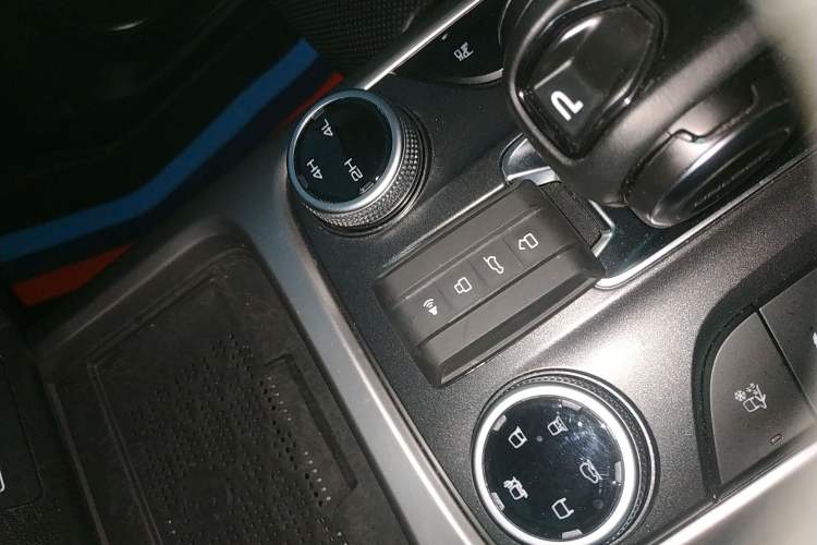 Used Tank 300 2024 2.0T Conqueror Interior 1