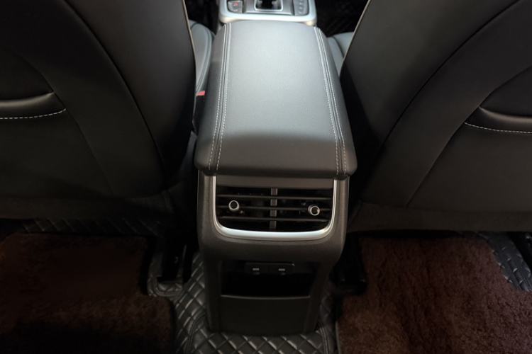 Used Tank 300 2024 2.0T Conqueror Interior 2