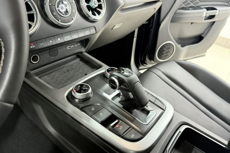 Used Tank 300 2024 2.0T Conqueror Interior 4