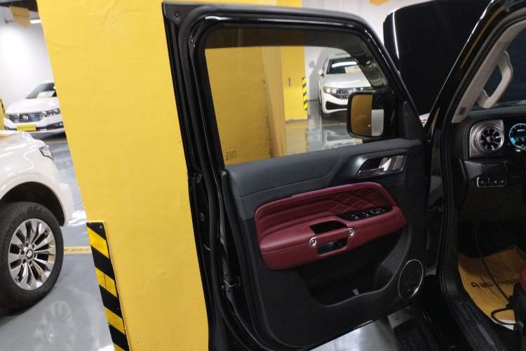 Used Tank 300 2024 2.0T Conqueror Interior 4