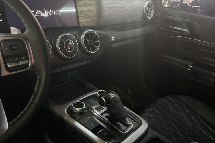 Used Tank 300 2024 2.0T Challenger Interior 4