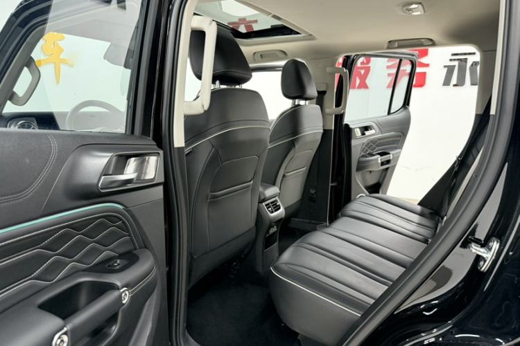 Used Tank 300 2024 2.0T Conqueror Interior 8