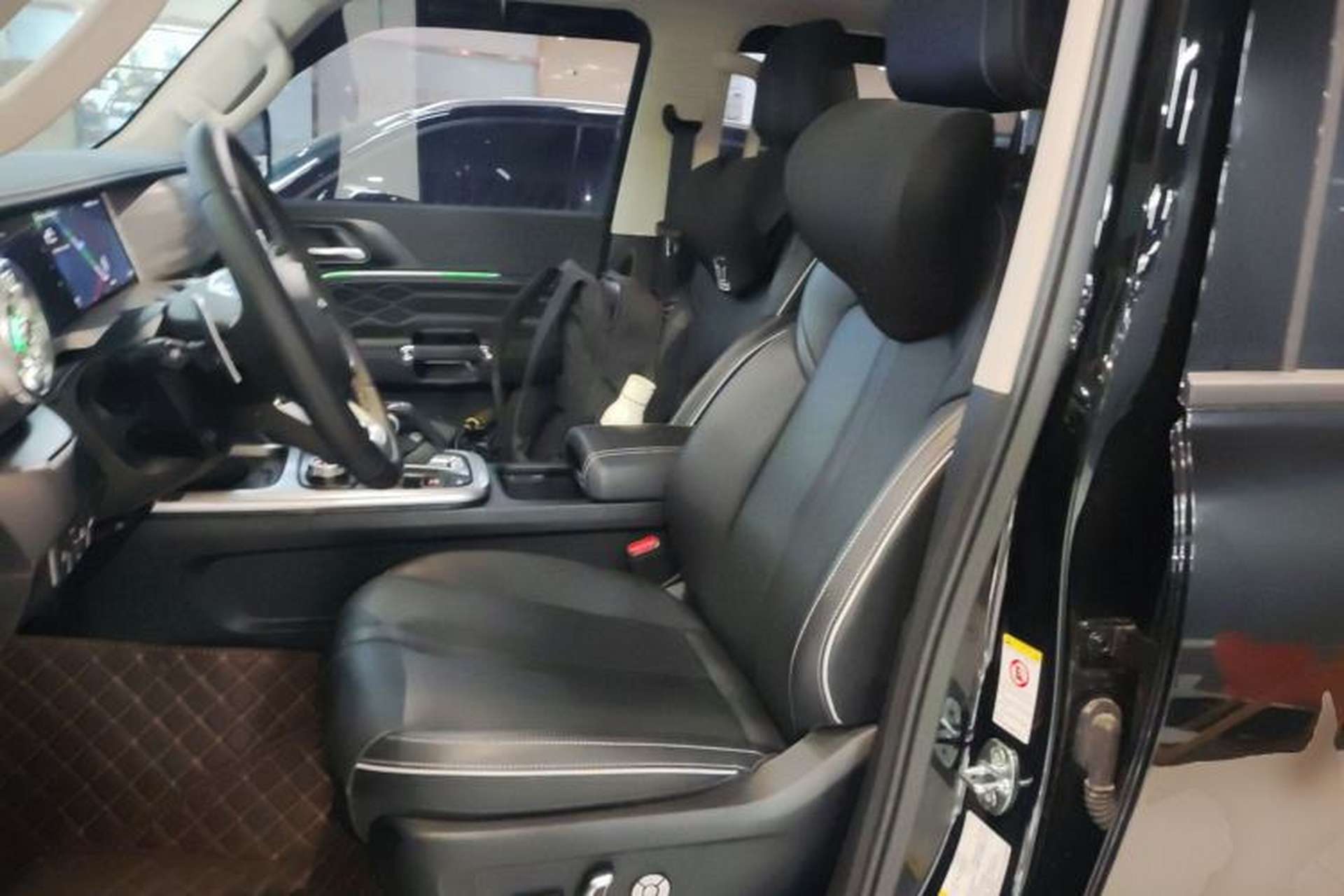 Used Tank 300 2024 2.0T Conqueror Left Front Seat