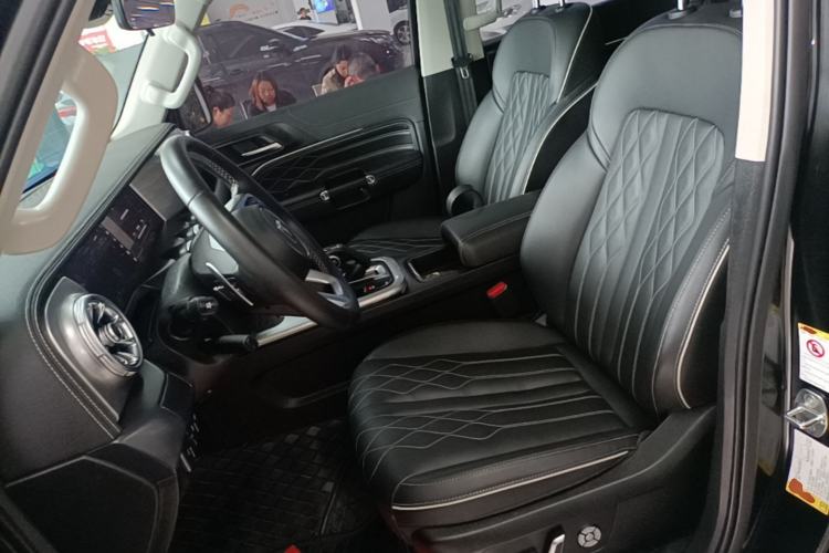 Used Tank 300 2024 2.0T Challenger Left Front Seat
