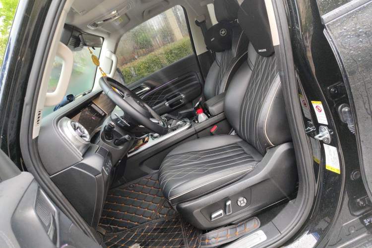 Used Tank 300 2024 2.0T Challenger Left Front Seat