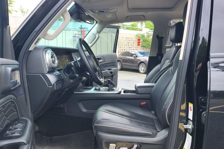 Used Tank 300 2024 2.0T Crosser Left Front Seat