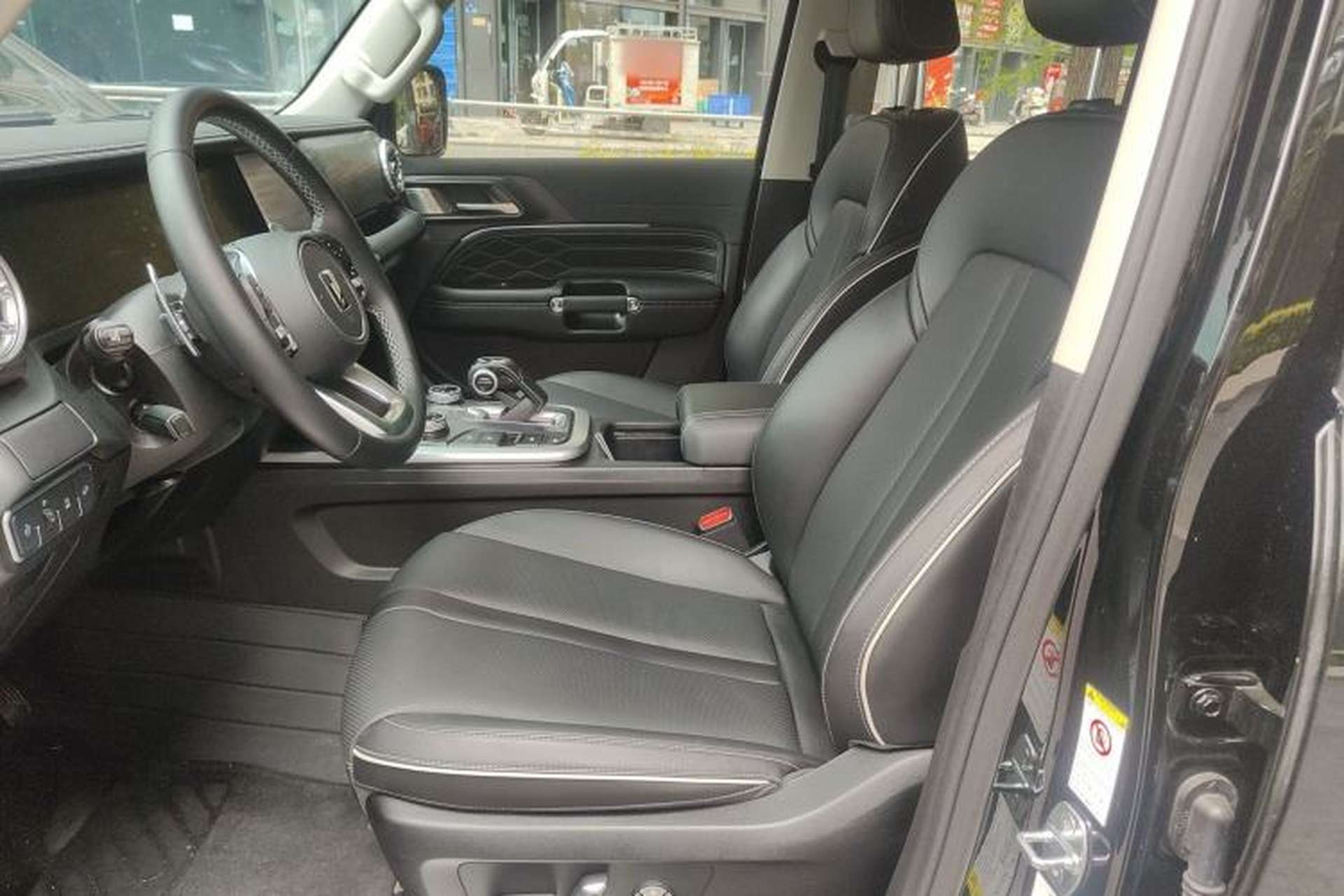 Used Tank 300 2024 2.0T Conqueror Left Front Seat