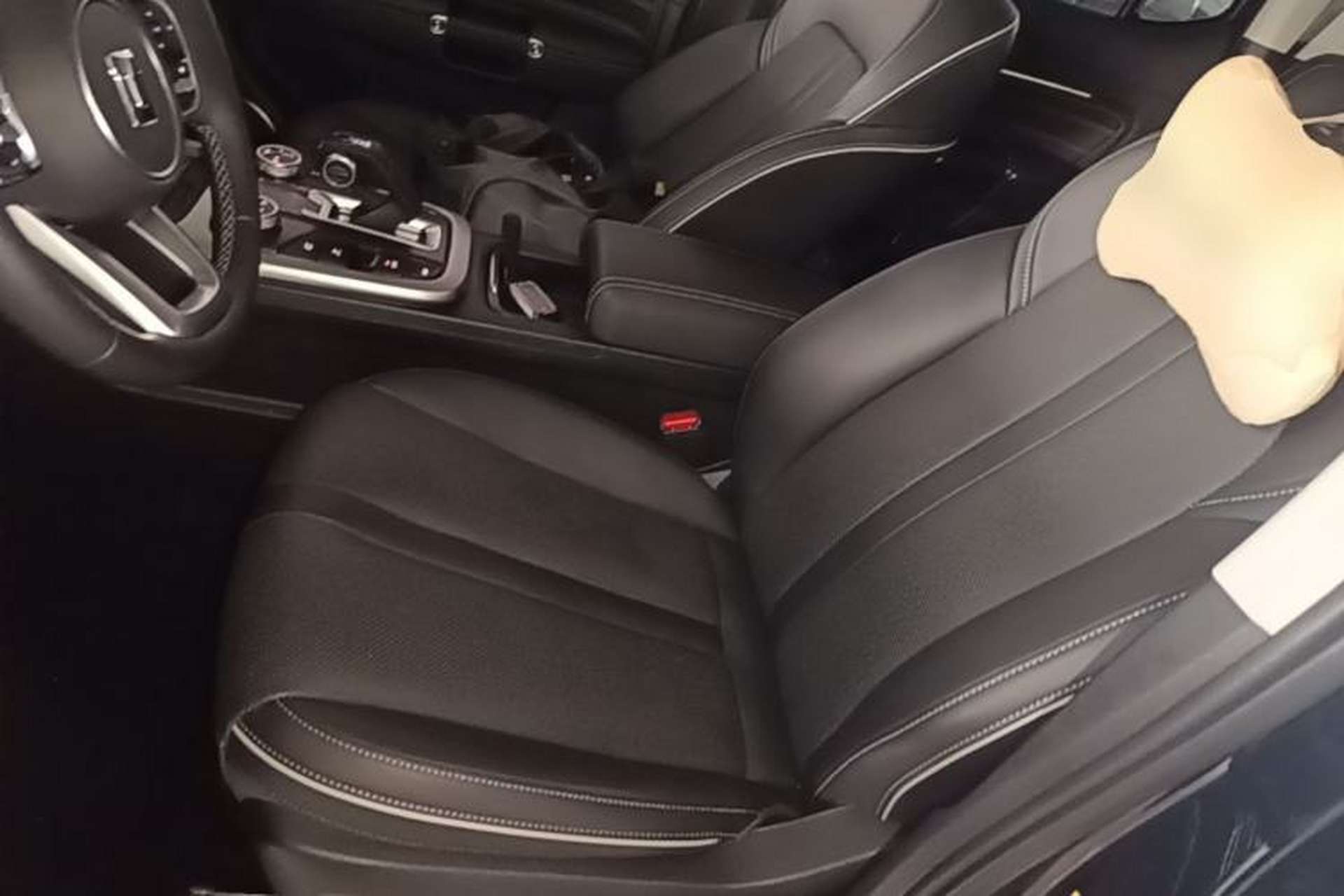 Used Tank 300 2024 2.0T Conqueror Left Front Seat