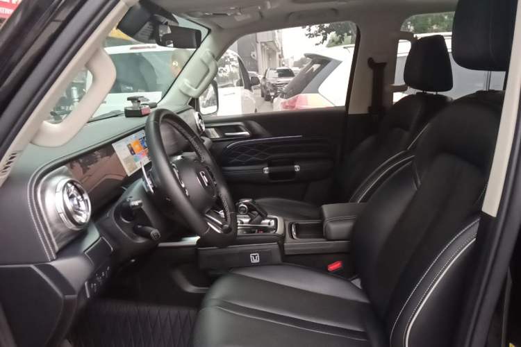 Used Tank 300 2024 2.0T Crosser Left Front Seat