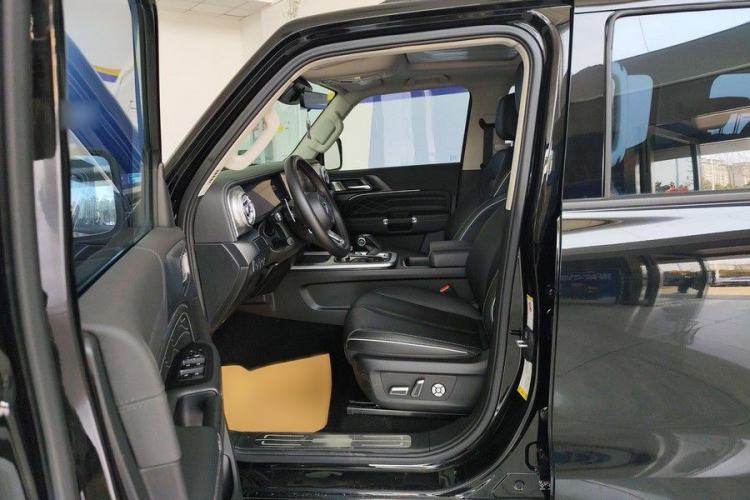 Used Tank 300 2024 2.0T Conqueror Left Front Seat