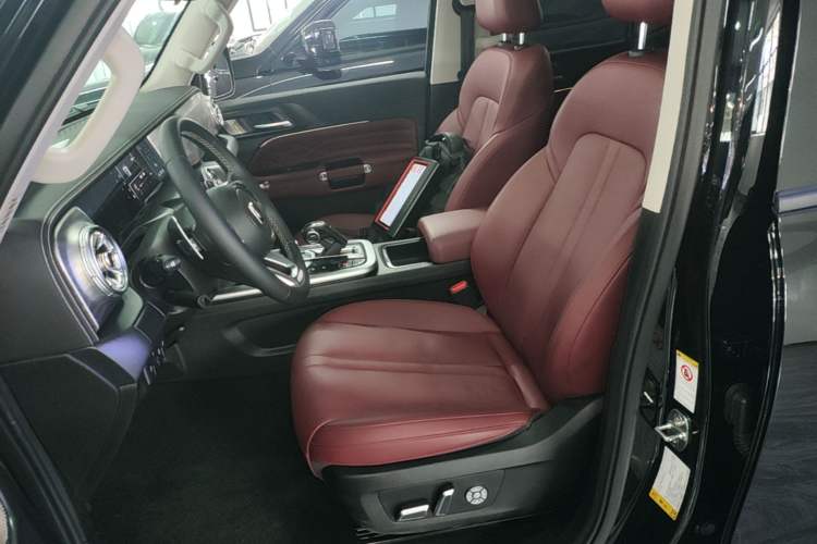Used Tank 300 2024 2.0T Conqueror Left Front Seat