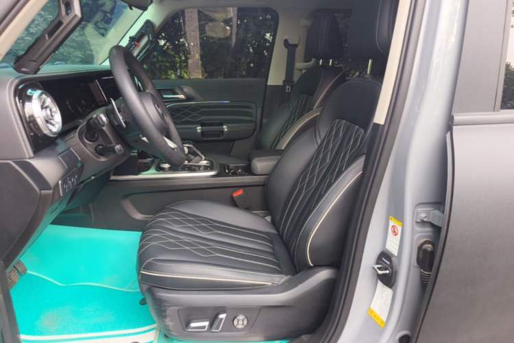 Used Tank 300 2024 2.0T Challenger Left Front Seat