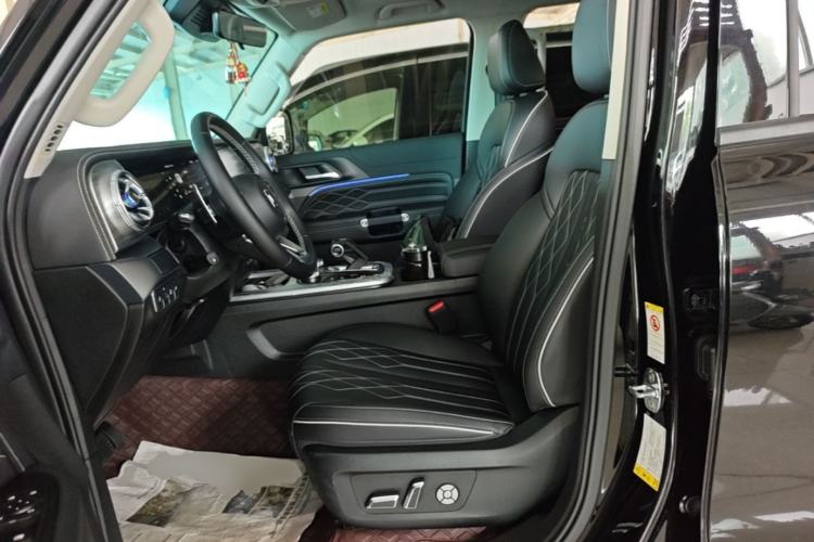 Used Tank 300 2024 2.0T Challenger Left Front Seat
