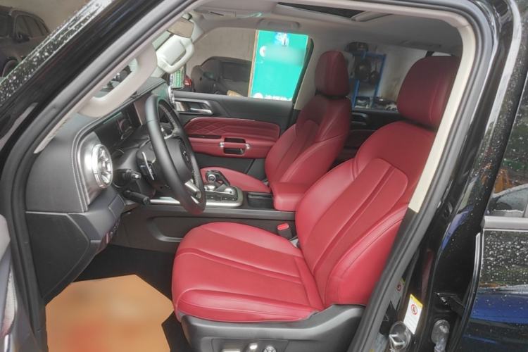 Used Tank 300 2024 2.0T Conqueror Left Front Seat