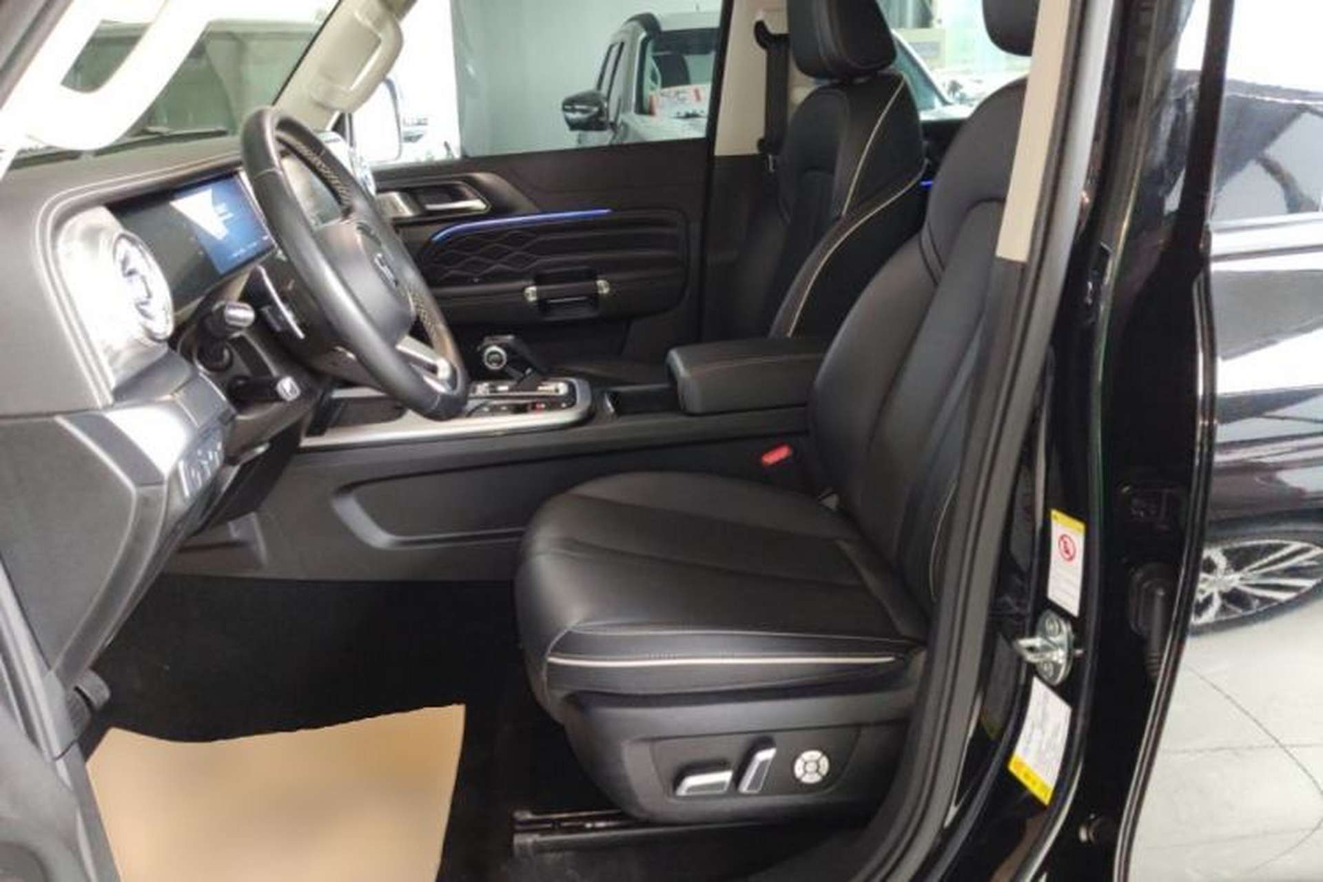 Used Tank 300 2024 2.0T Conqueror Left Front Seat