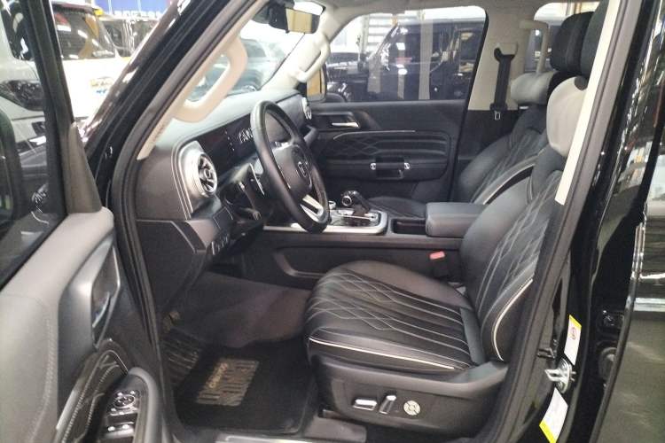Used Tank 300 2024 2.0T Challenger Left Front Seat