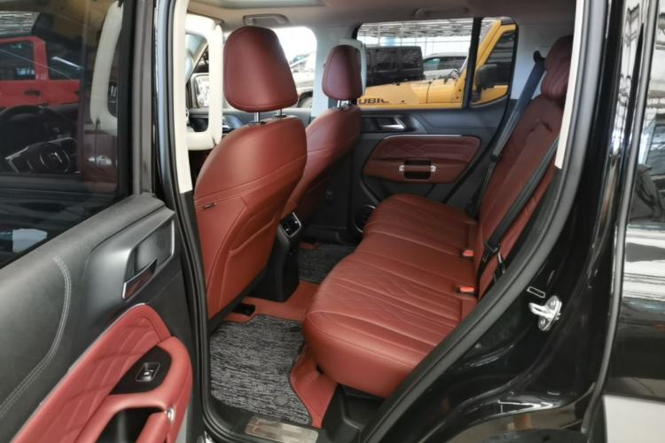 Used Tank 300 2024 2.0T Challenger Left Rear Seat