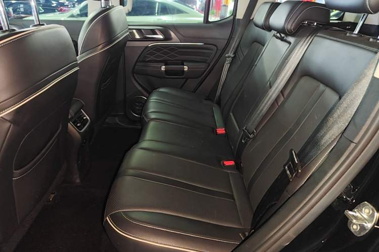 Used Tank 300 2024 2.0T Conqueror Left Rear Seat