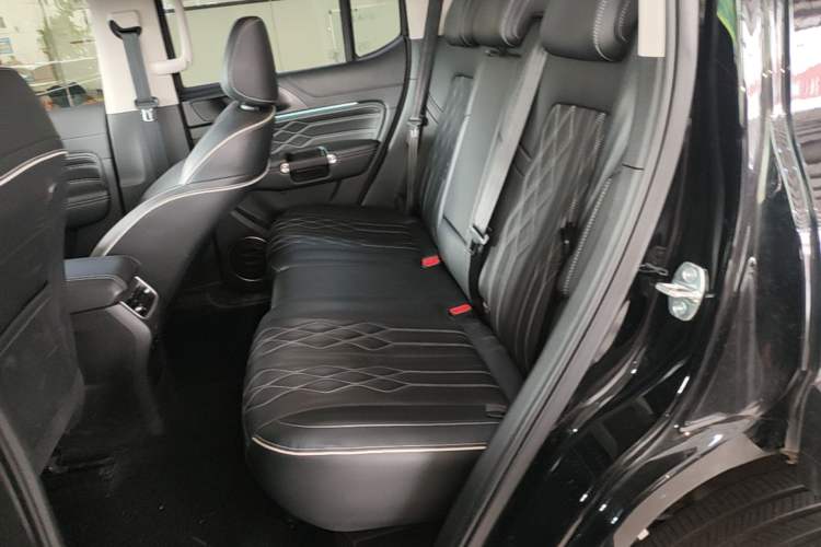 Used Tank 300 2024 2.0T Challenger Left Rear Seat