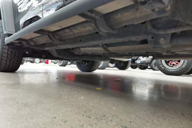 Used Tank 300 2024 2.0T Challenger Left Side Sill